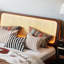Grand lit plateforme en bois, espresso antique, tête de lit en rotin, lumières DEL, aucun sommier requis, capacité de 600 lb-894108324
