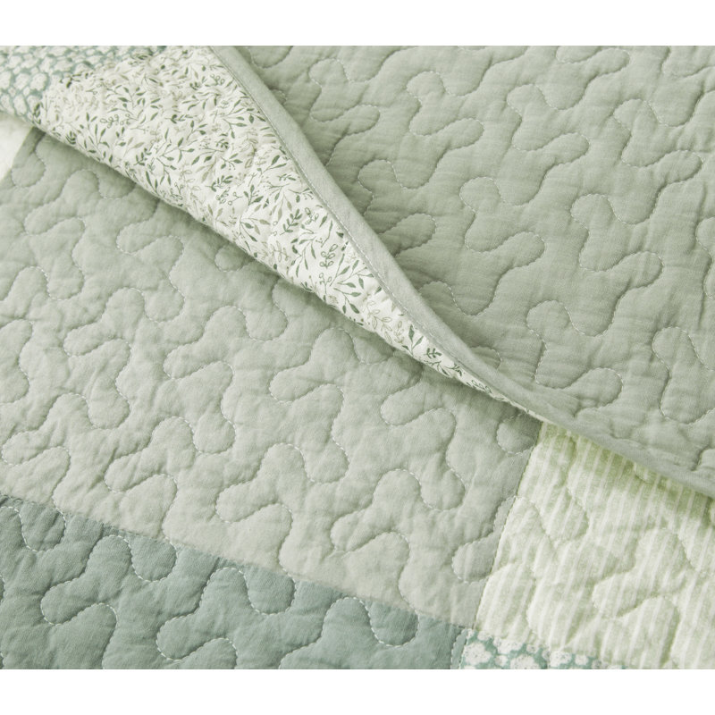 Orna Pre-Washed Lightweight Cotton Patchwork Quilt Set , Super King Quilt + 2 King Shams