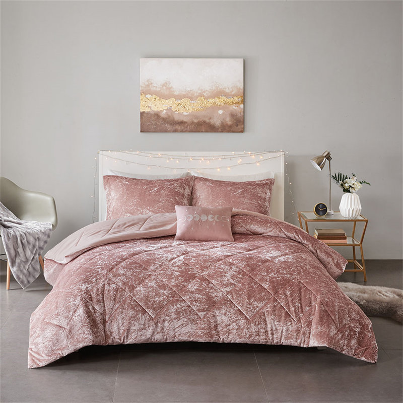 Velvet Comforter Set With Throw Pillow