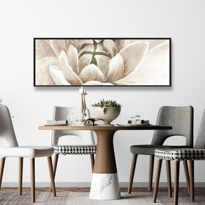 " Delicate Chrysanthemum "