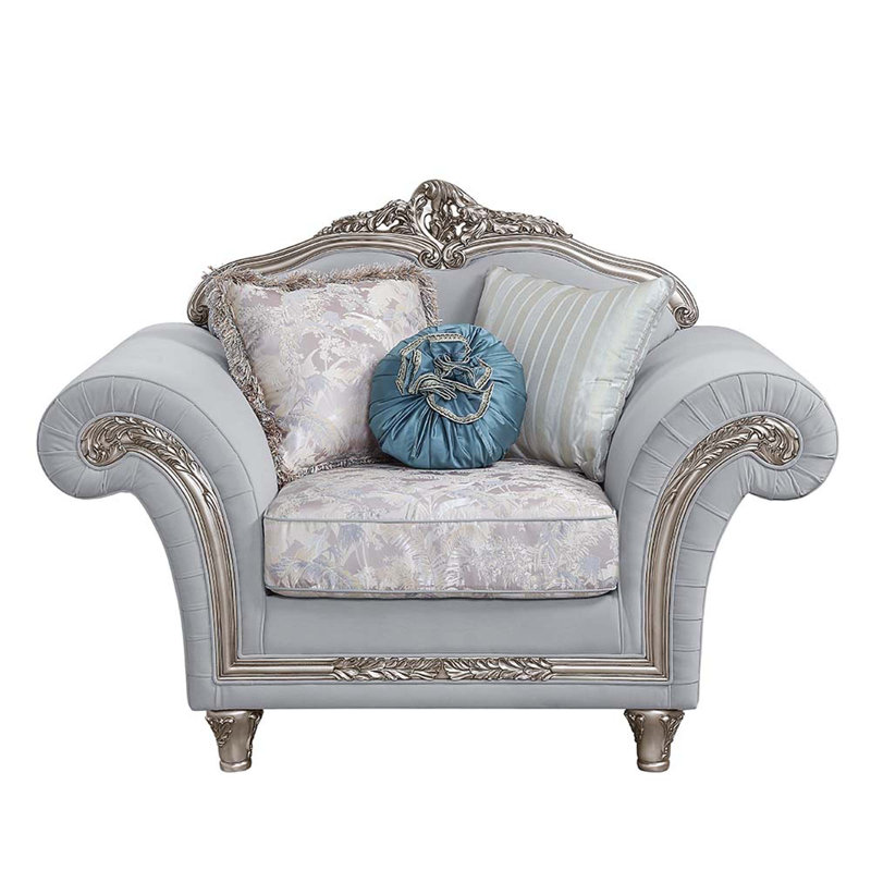 Chaise Pelumi