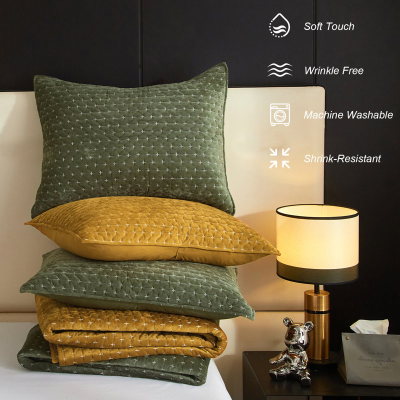 Gold Caramel King Velvet Quilt Set with Pillow Shams