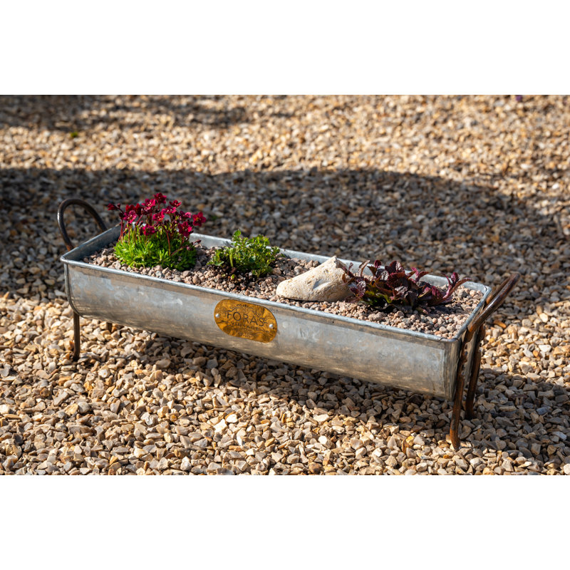 Leavenworth Metal Planter