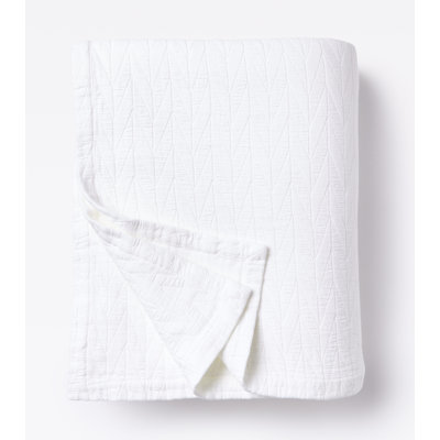 Cotton Matelassé Herringbone Coverlet in Cloud