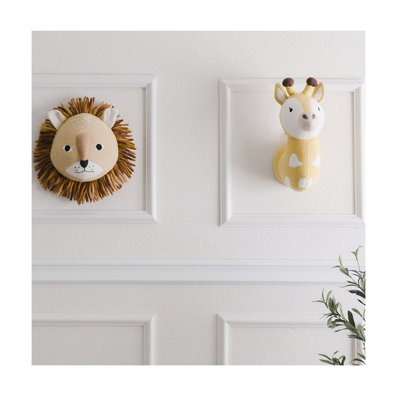 Giraffe Plush Head Wall Décor