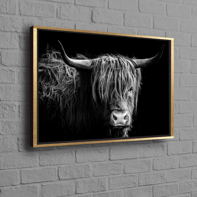 Superbe art sur toile d'un taureau majestueux dans la nature, idéal pour rehausser votre décoration murale rustique avec le thème du longhorn