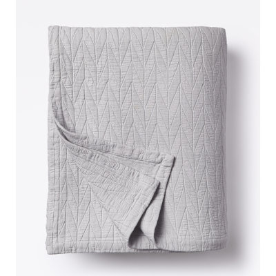Cotton Matelassé Herringbone Coverlet in Palm