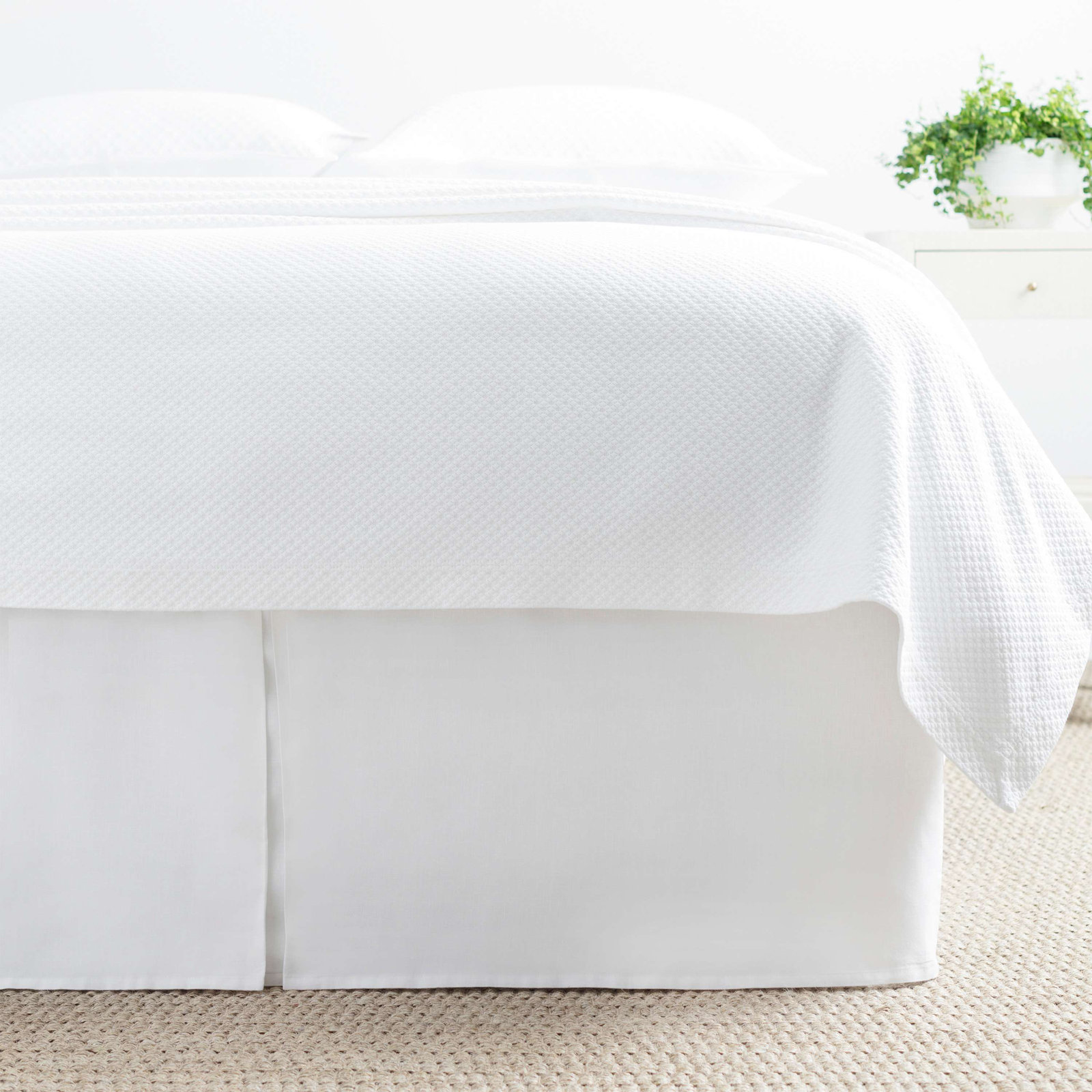 Lush Linen Bed Skirt, White, King