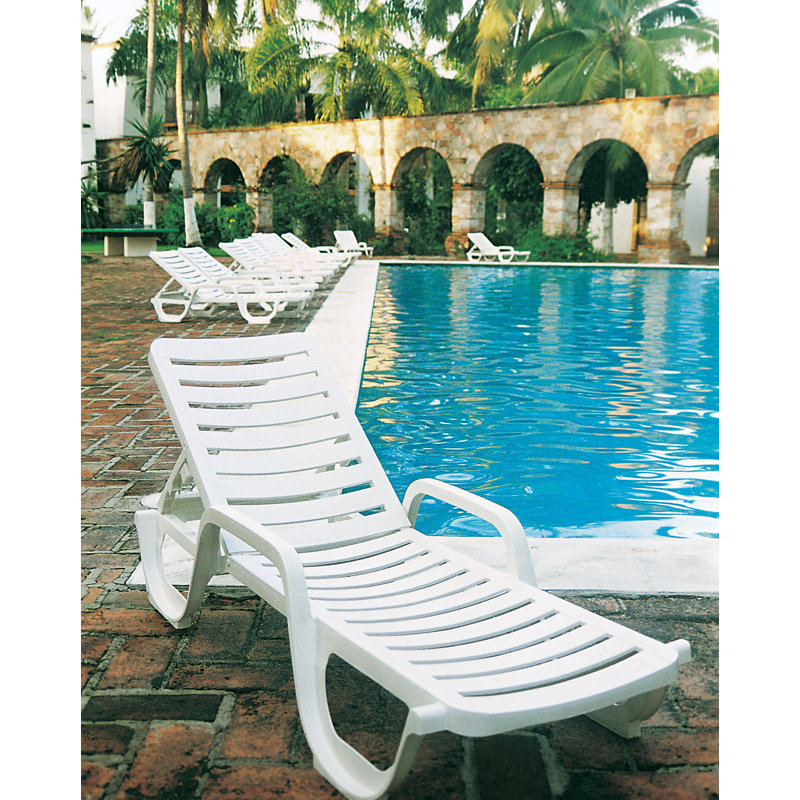 Grosfillex Bahia 75" Long Reclining Chaise, White