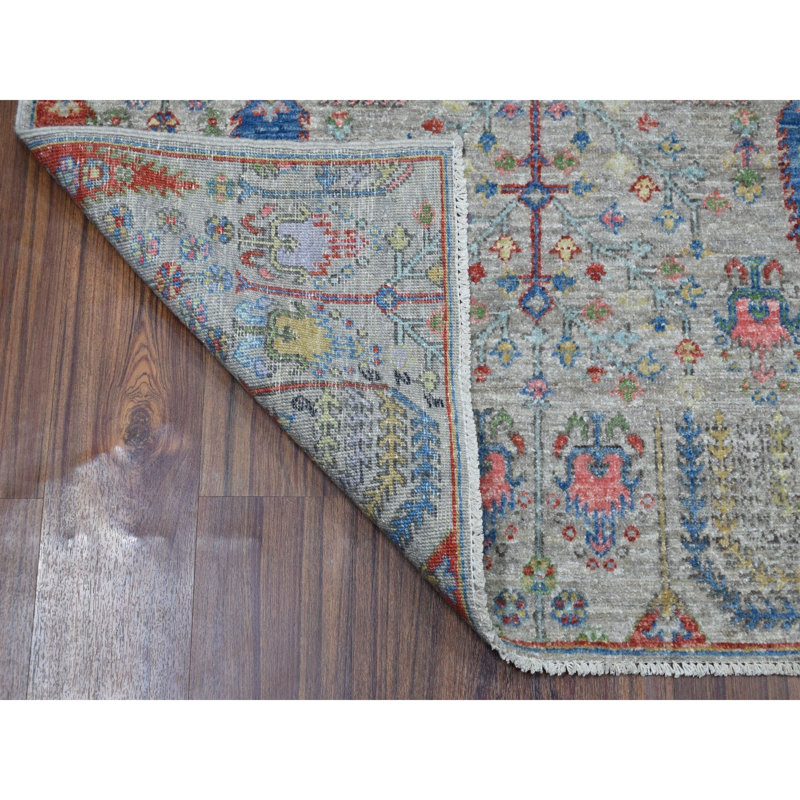 Tapis de zone en laine 3 pi 9 po x 5 pi 8 po noué la à la main one-of-kind