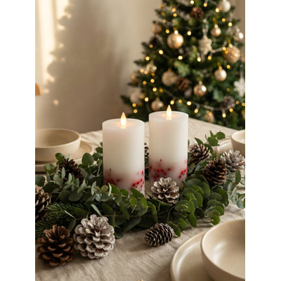 Bougies sans flamme scintillantes avec minuterie à distance, bougies en cire à flamme en mouvement 3D à DEL, à piles, lot de 2, D3 x H6, télécommande incluse (baie rouge)