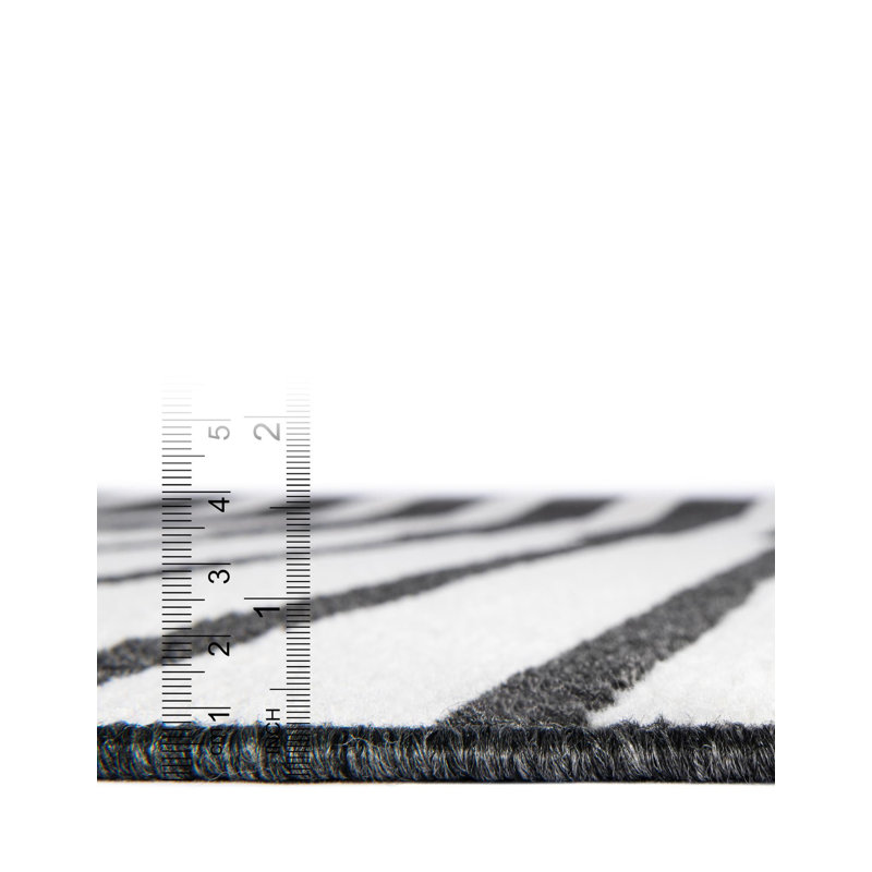 Tapis noir Latitude Run® Namsen Latitude Run®, Rectangle 5 pi 1 po x 8 pi