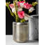 Vase en fer Mercer41 de 5,75 po de hauteur et 4,5 po de diamètre