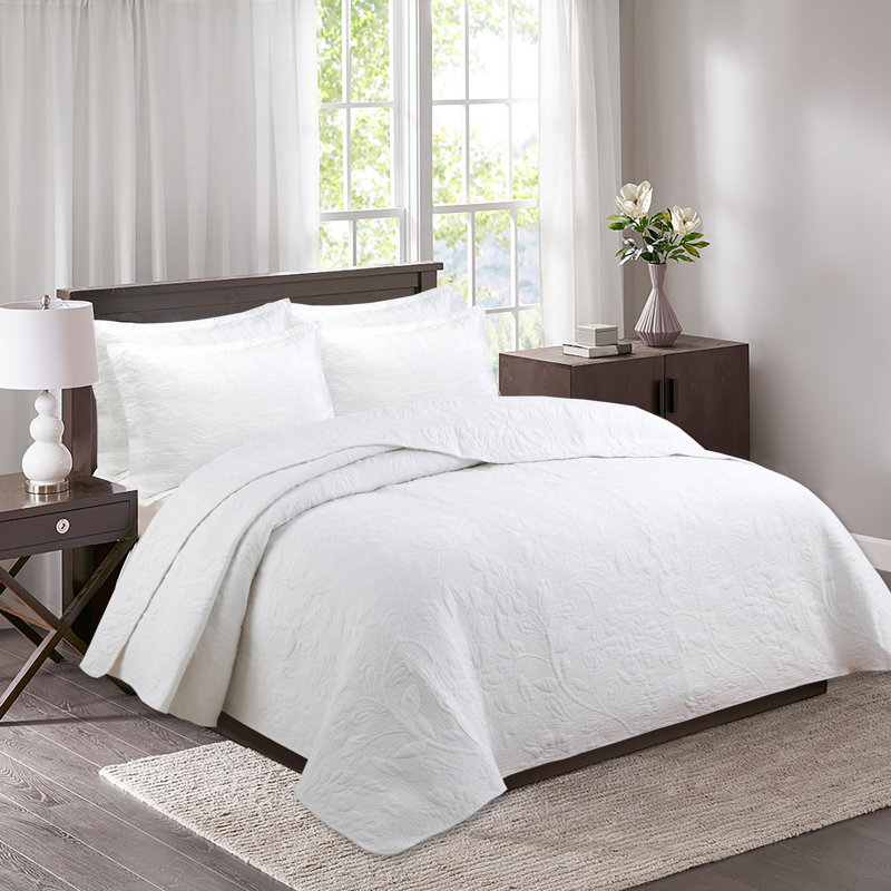Modern & Contemporary Quilt, King, White