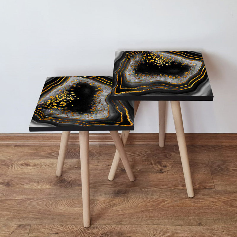Ensemble de 2 tables gigognes élégantes, motif abstrait en marbre, blanc et noir | 100% panneau de fibres à densité moyenne avec pieds en bois de hêtre | Table plus grande: 13,8 po x 18,5 po x 13,8 po | Petite table: 13,8 po x 16,5 po x 13,8 po | Élégant et fonctionnel pour les espaces de vie modernes