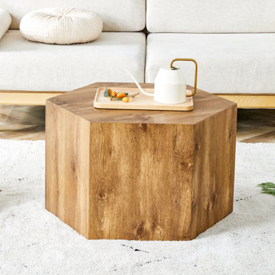  Table basse en bois aggloméré texturé avec finition grain complexe, table d'appoint moderne pour espaces de vie élégants, naturel