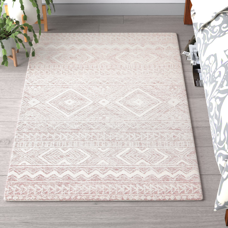 Kyndall Southwestern Handmade Tufted Wool Pink/Ivory Area Rug, Rectangle 5' x 8'