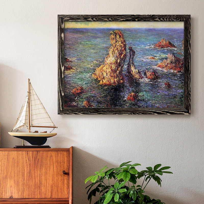 Les «pyramides» au port, Noir, H 28 po x l 42 po x P 1,5 po