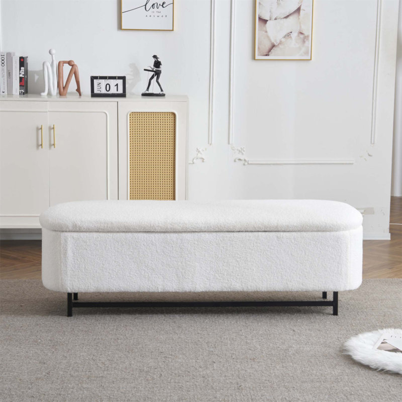 Repose-pieds élégant avec rangement spacieux, sièges confortables et design classique pour une utilisation polyvalente dans n'importe quelle pièce