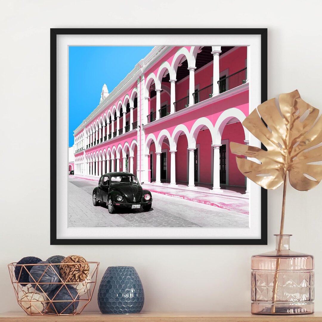 Gerahmter Fotodruck Black Beetle Pinke Facade