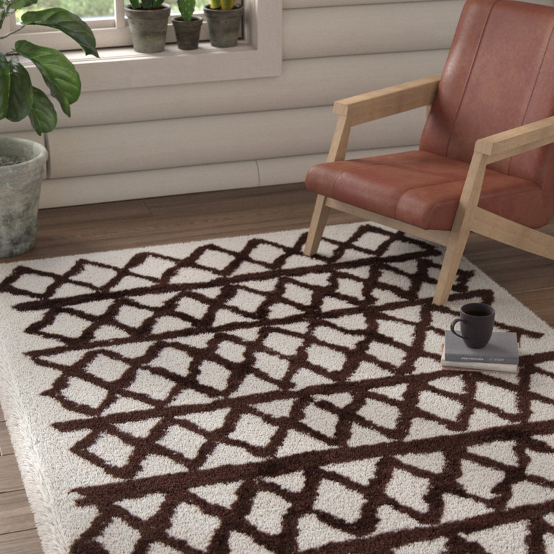 Tapis blanc/brun tissé à la main Manolla, 7 pi 9 po X 10 pi 6 po