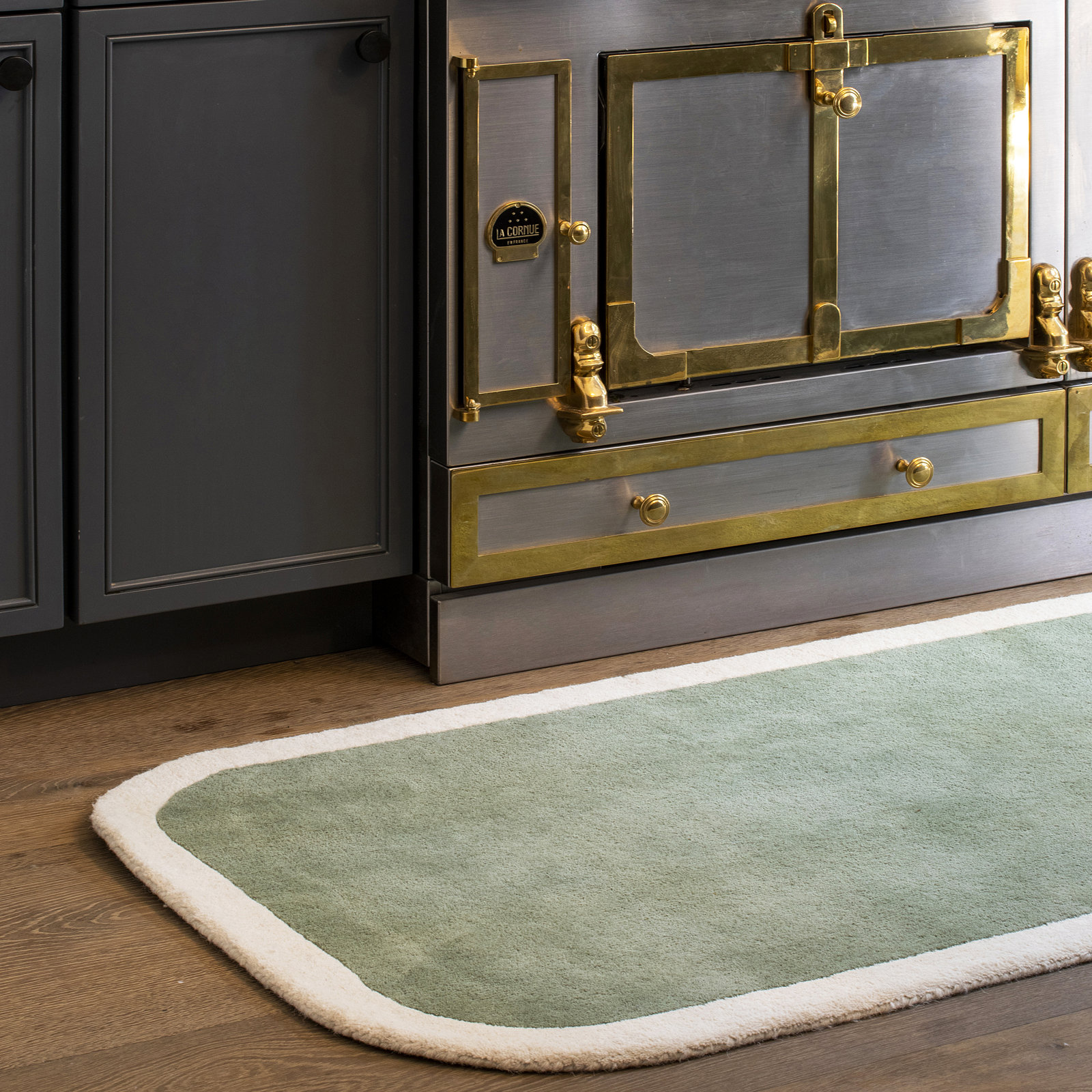 Hermione Hand Tufted Wool Dark Green Rug, Runner 2'6" x 8'