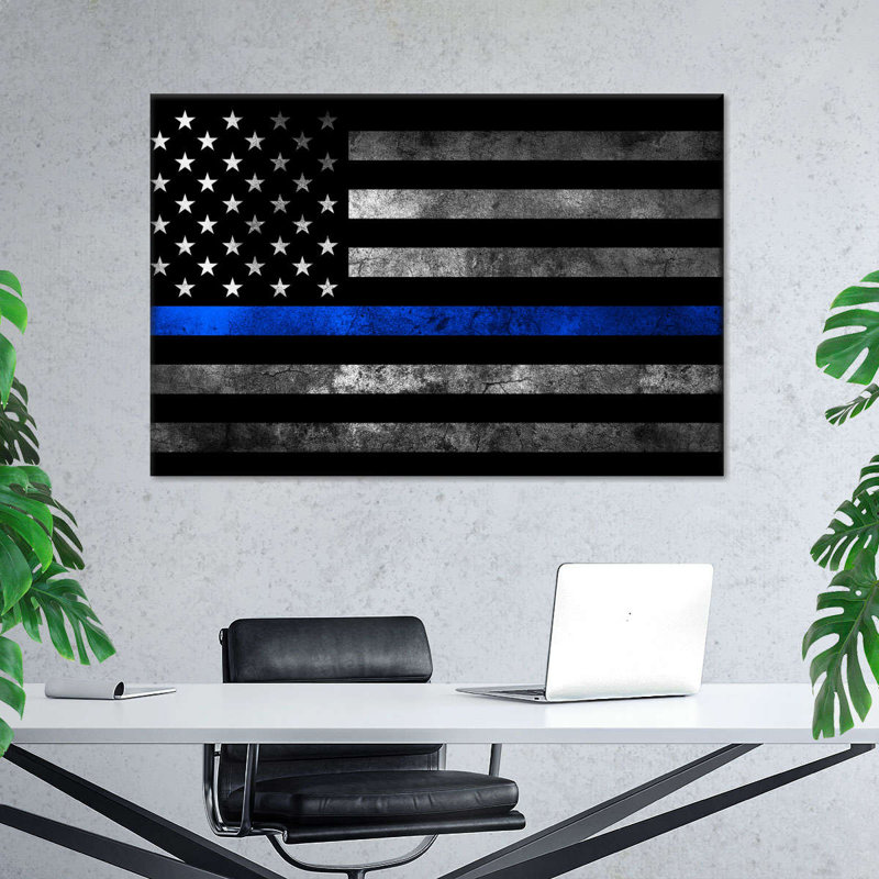 Drapeau de police, reproduction sur toile, H 26 po x l 39 po x P 1,25 po