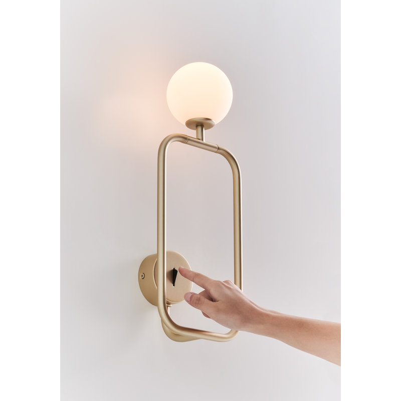 Emme 1 - Light Armed Sconce, Champagne Gold