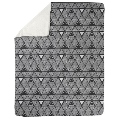 Couverture polairee triangles à la main