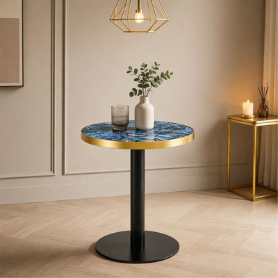 Panneau de fibres à densité moyenne rond de 23,6 po recouvert d'un comptoir de peinture UV, texture marbre, bordure en acier inoxydable, pieds de table en métal, table basse moderne et luxueuse.