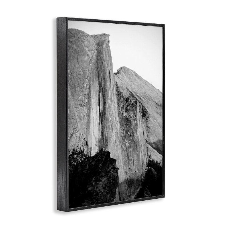 Impressionnant giclée encadrée par Yosemite Cliff, design par Gemma Bardot, Giclée encadrée noir minuit, H 24 po x l 16 po