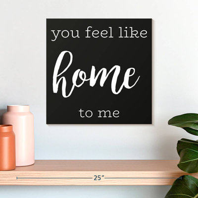 Tergel Love Is Home, typographie