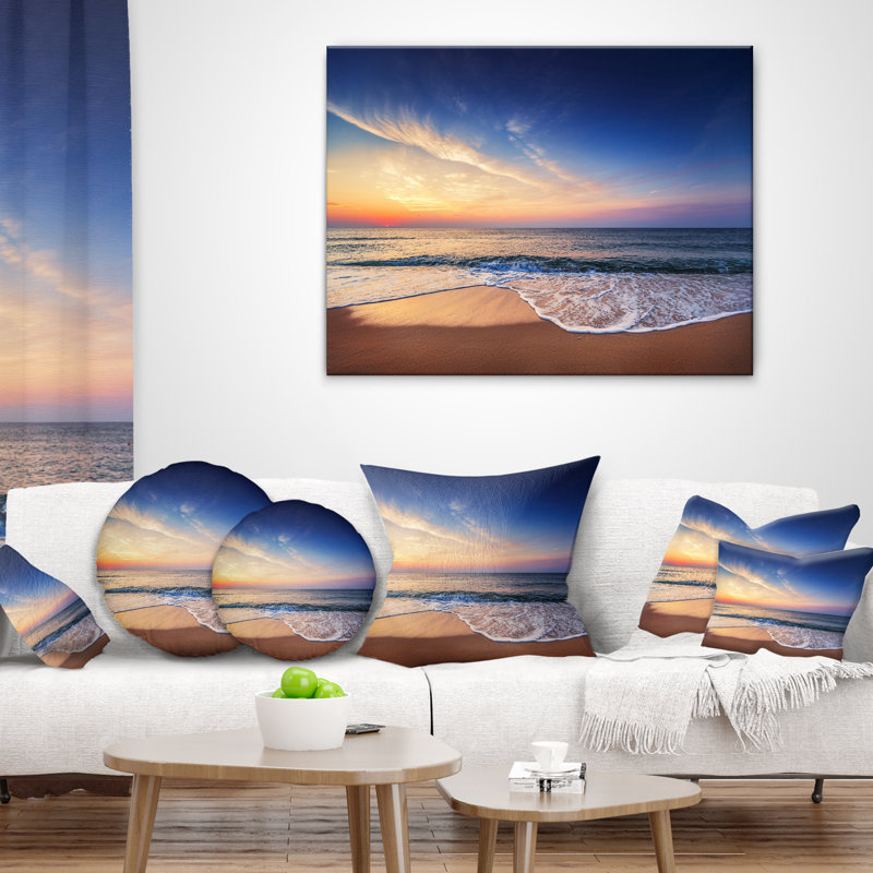 Magnifique coussin bleu sur fond de nuage - Sea & Shore, 16 po x 1 po, Coussin décoratif