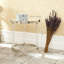 Table d'appoint moderne en acrylique avec plateau en verre miroitant, structure en fer robuste et design minimaliste pour le salon, la chambre à coucher ou le bureau