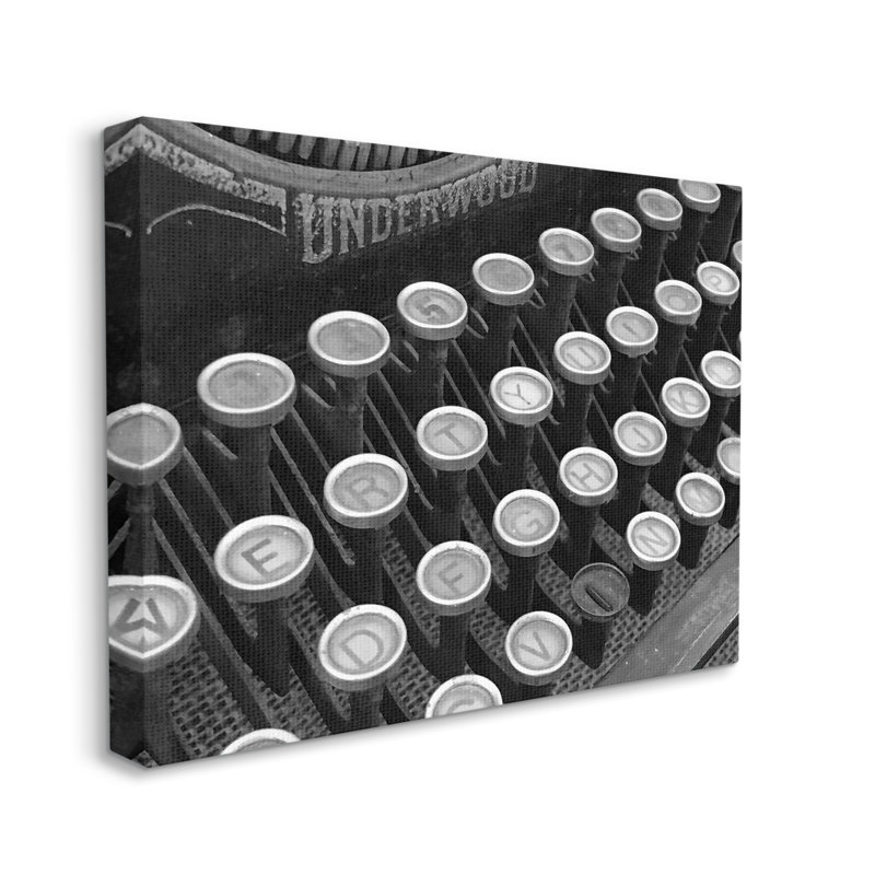 «Ebern Designs Antique Machineewriter Keys» par Steve Toole, H 24 po x l 30 po x P 1,5 po