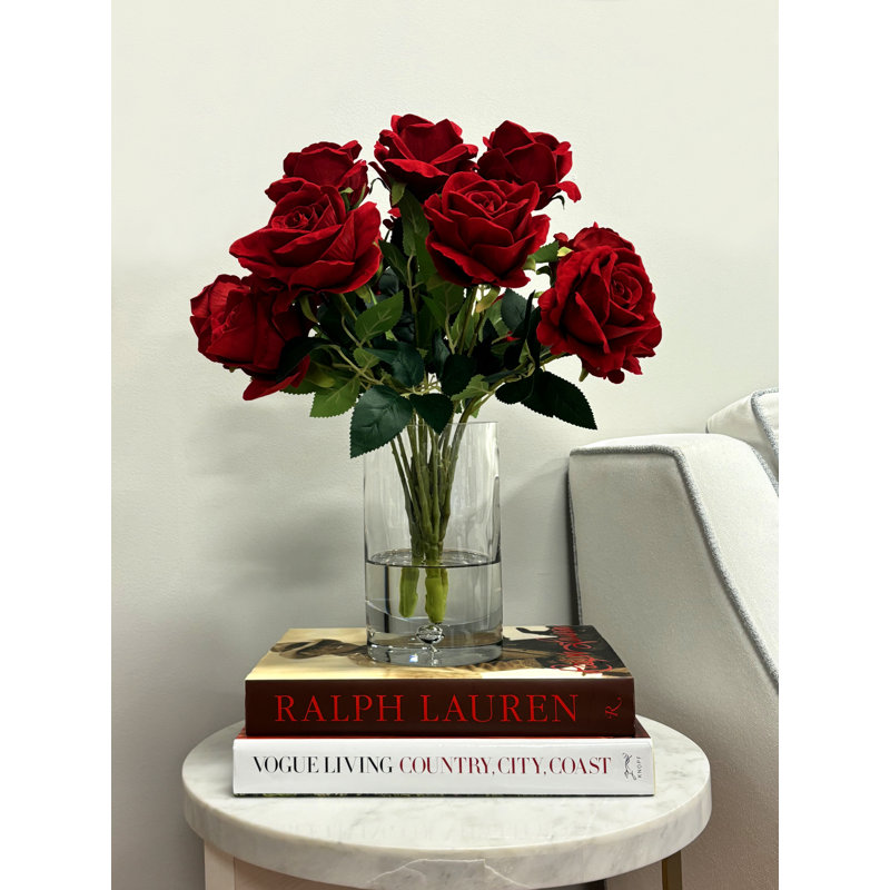Roses Floral Arrangement in Vase, Red
