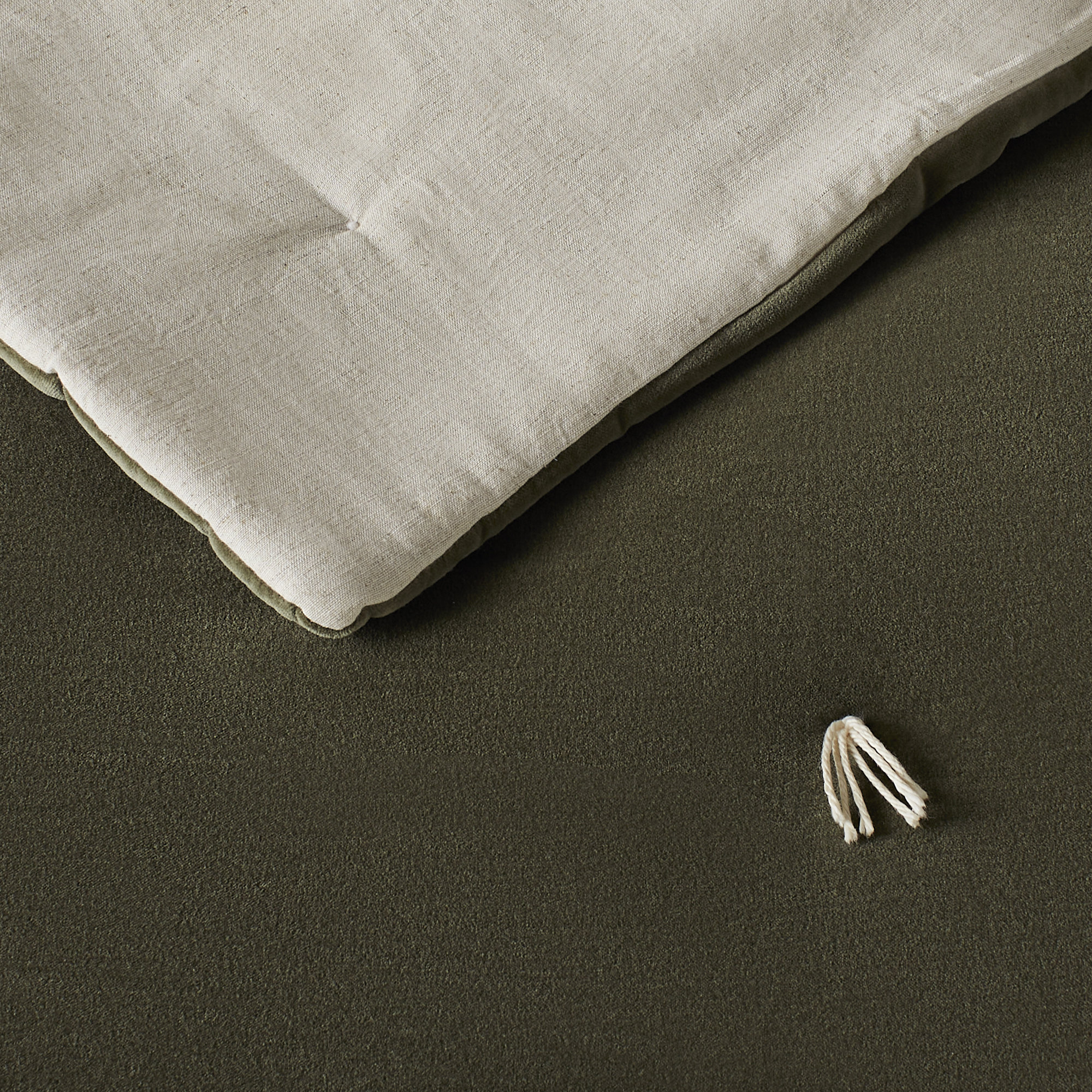 Geoff Velvet Quilt, Laurel, Queen Quilt