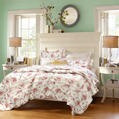 Queen Cotton Pink Floral Reversible Quilt Set - Vintage Rose