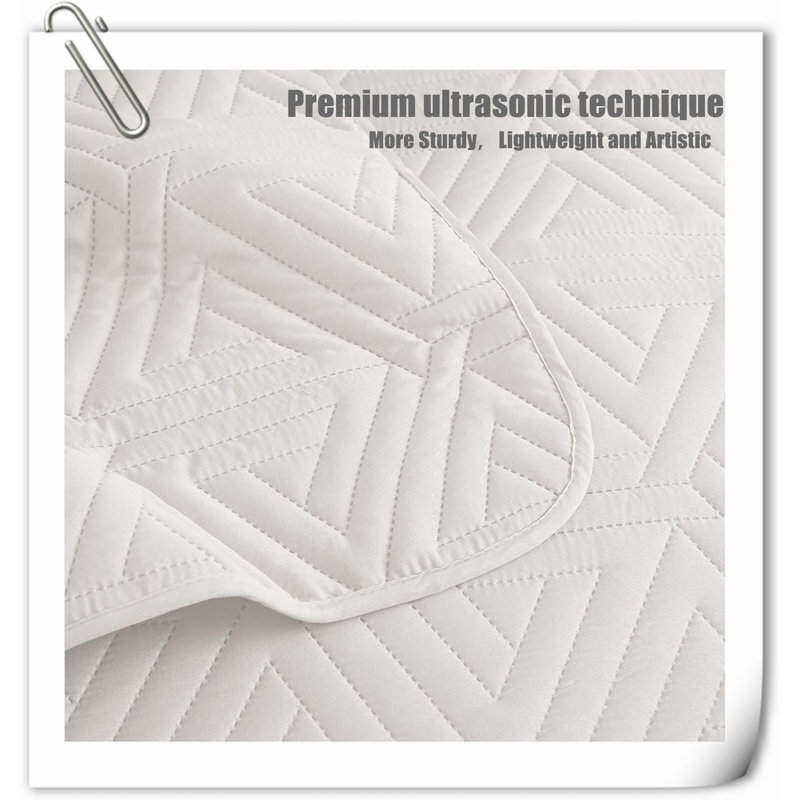 Quilts Machine Woven Geometric Shapes Quilt, White Geometric