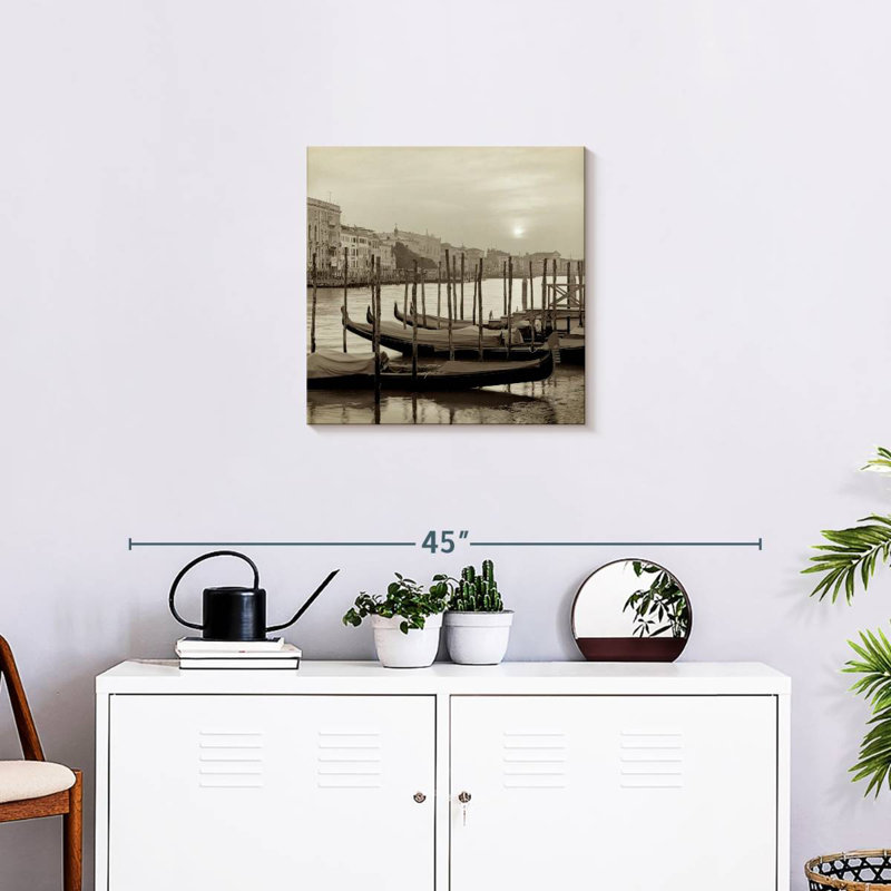 Mehar Venezia's Gondolas