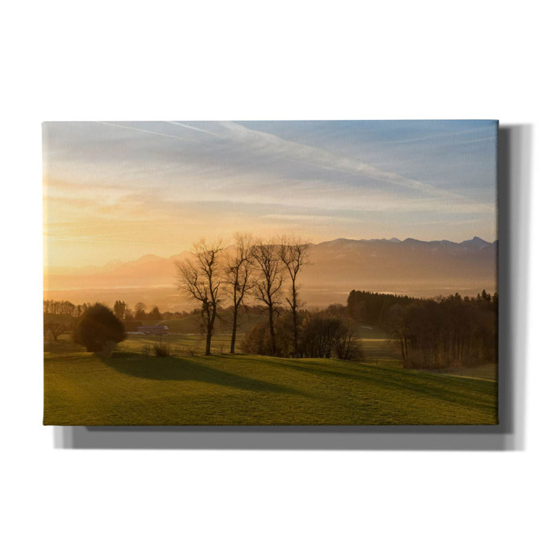 «Red Light Barrel Studio» par Anne Schneelmann, art mural rouge sur toile, 18 po x 12 po, H 12 po x l 18 po x P 0,75 po