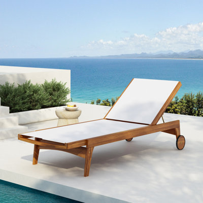 Chaise longue d'extérieur à structure en bois