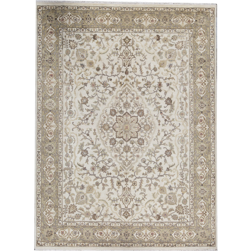 Tapis ivoire noué à la main de haute qualité