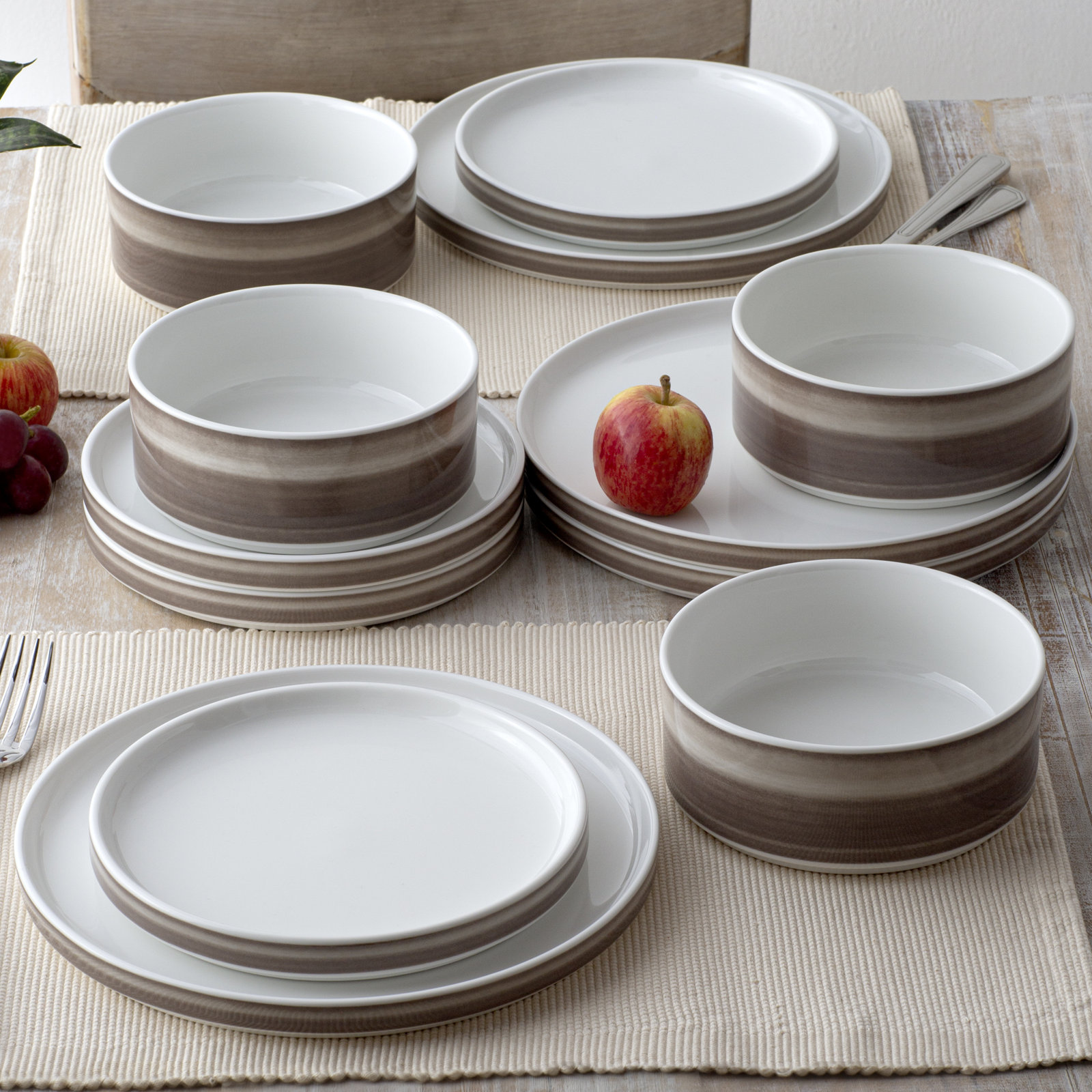 ColorStax Porcelain Dinnerware Set - Service for 4, Umber