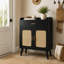 Armoire à chaussures Farmhouse avec tiroir, 2 portes en rotin, tablette réglable et pieds en bois massif pour les vestibules-739672800