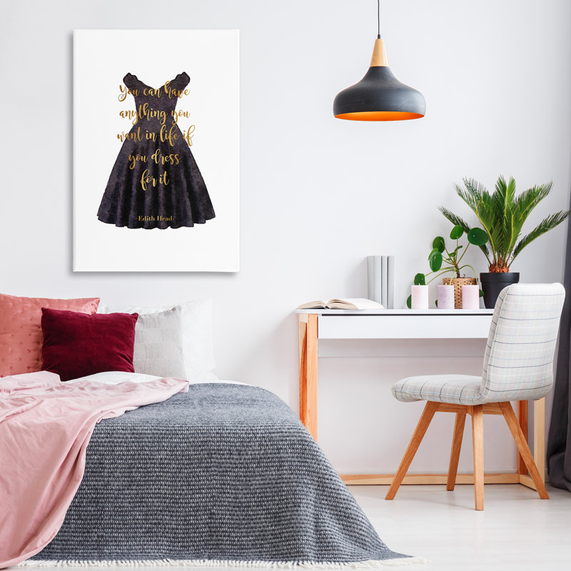 «Dress The Part», conception par Amanda Greenwood, H 45 po x l 30 po