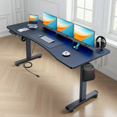 Bureau debout à hauteur réglable électrique 62,98 po avec 4 roulettes et stations de charge, 2 crochets, grand tapis de souris