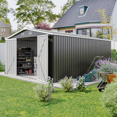 Jardin et abri de rangement utilitaire en métal avec 3 portes verrouillables, 4 bouches d'aération et toit incliné, remise à outils gris foncé pour la cour, le patio et la pelouse