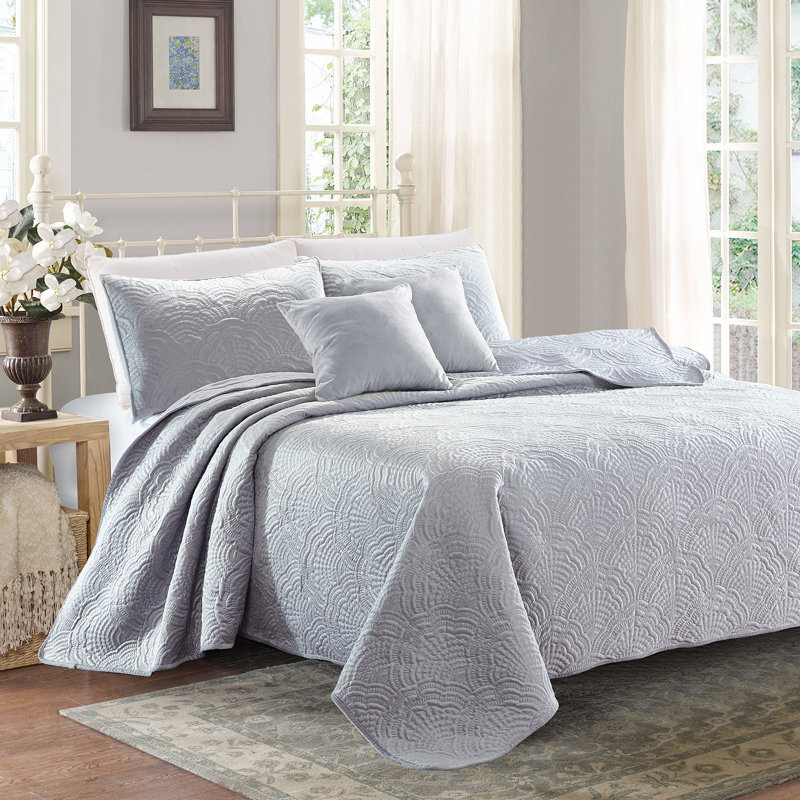 Luxury Coastal Polyester Box Stitch Quilt, Pink/Blush, King Quilt + 2 King Shams