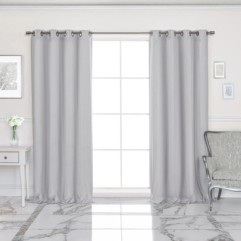 Paire de rideaux occultant et isolants avec œillets Leach, 52 po x 63 po, Gris clair
